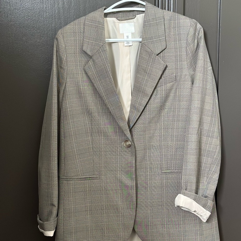 H&M Plaid Blazer in Gray and Cream